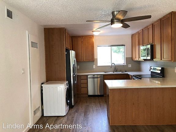 4th image of 4721 Marconi Ave APT 25
