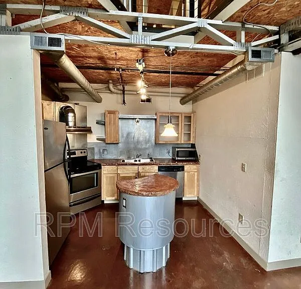300 Summit Ridge Dr #B1 — Photo 6