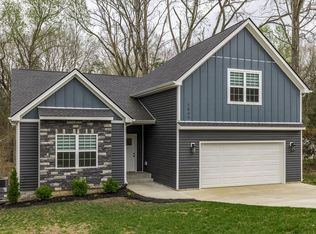 1845 Dinsmore Rd, Clarksville, TN 37040