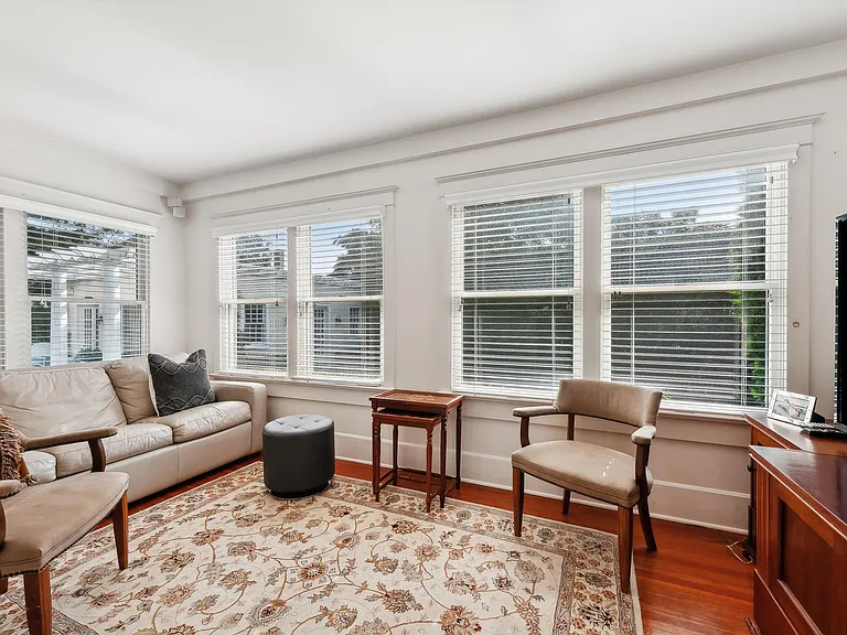 24 Jennings Ave — Photo 12