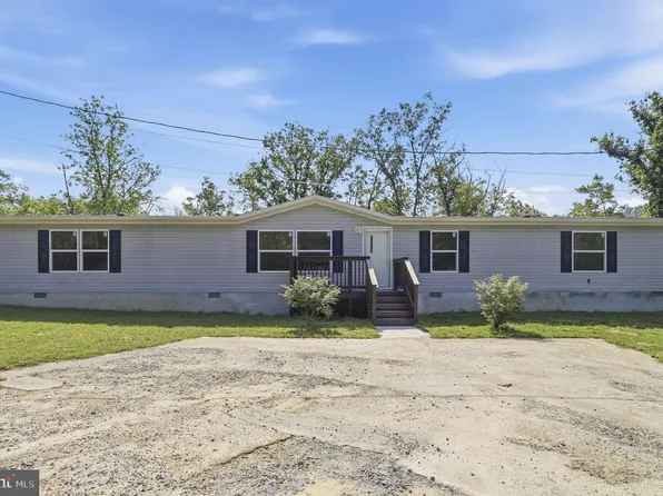 1355 Sandy Hollow Rd, Bloomery, WV 26817
