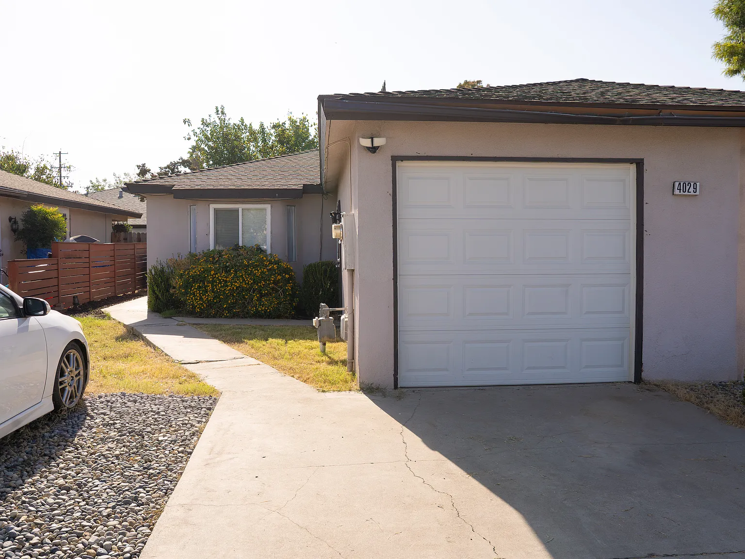 2 bed, 874 sqft, $1,750 — Photo 1
