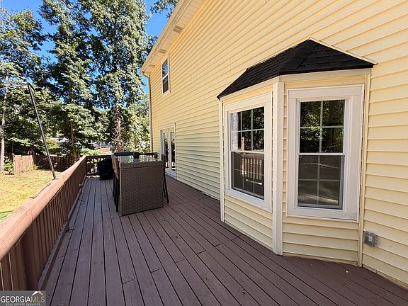 4th image of 3021 Mills Ridge Dr