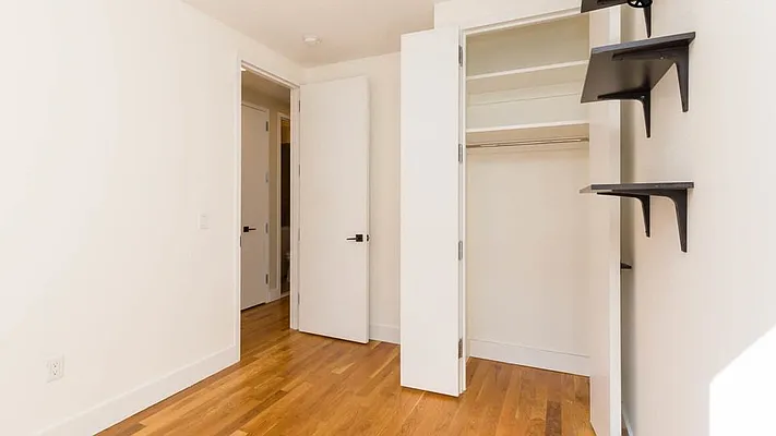 Rented by Nooklyn NYC LLC | media 6