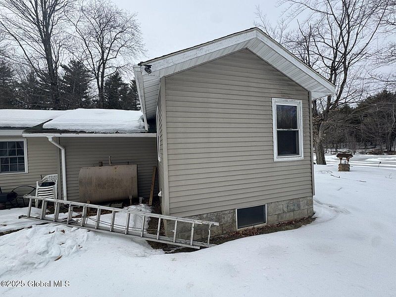 5th image of 3250 Galway Road