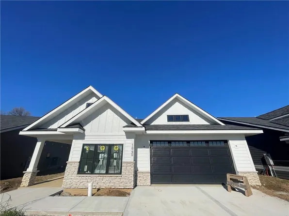 1845 Vintage Ln, Liberty, MO 64068