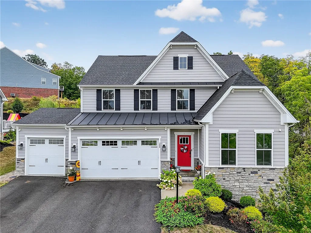 200 Juniper Way photo 1