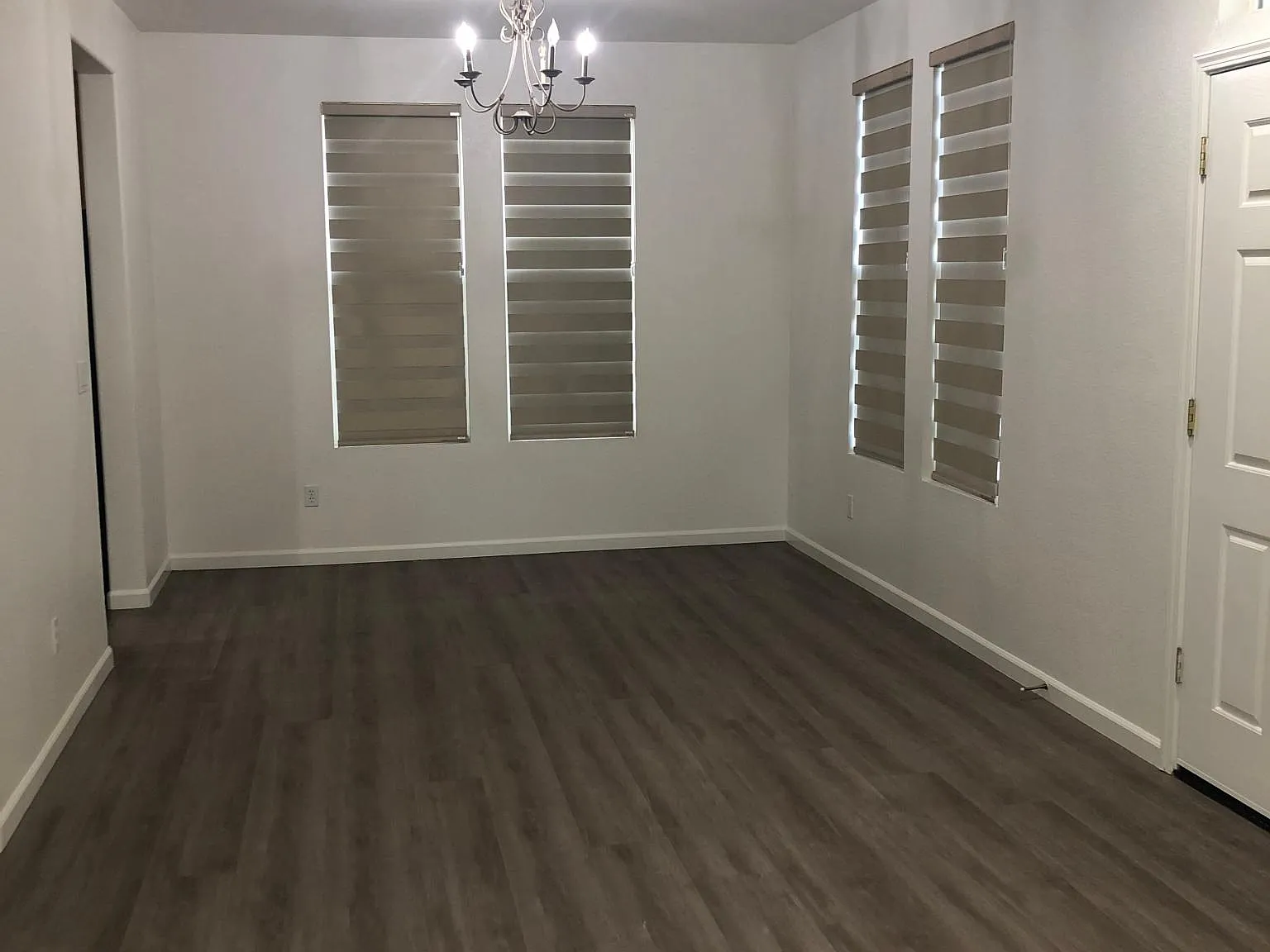 4 bed, 2105 sqft, $3,300 — Photo 3