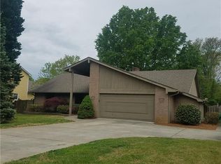 3903 Braddock Rd, High Point, NC 27265