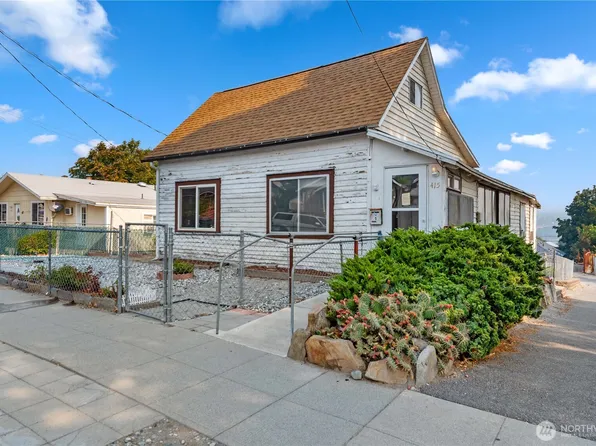 415 Walker St, Wenatchee, WA 98801