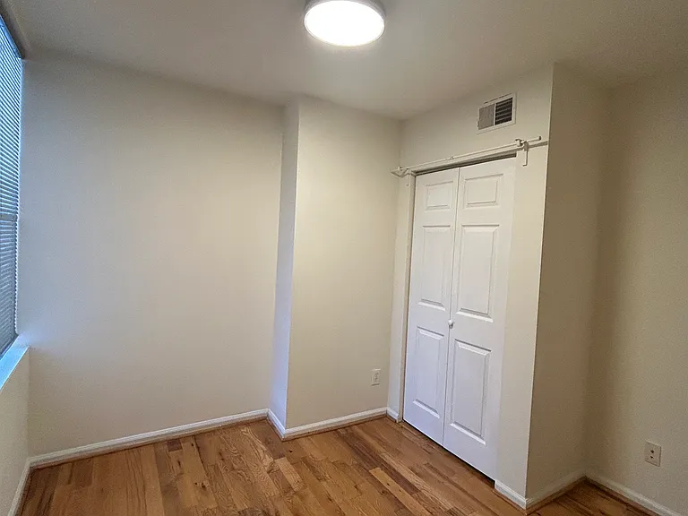 1008 Winton St — Photo 11