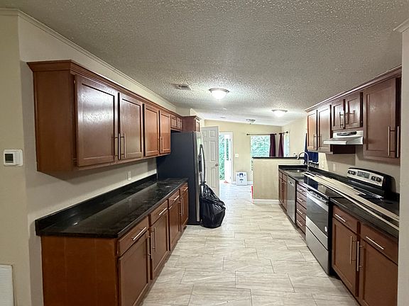 5th image of 71 Hernandez Ave #1