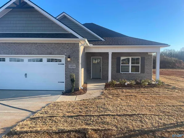 19954 Pebble Brook Ln, Athens, AL 35611