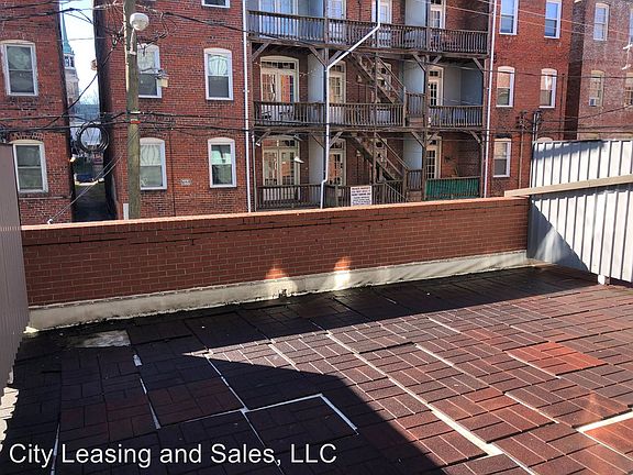 4th image of 1333 W Broad St APT 207
