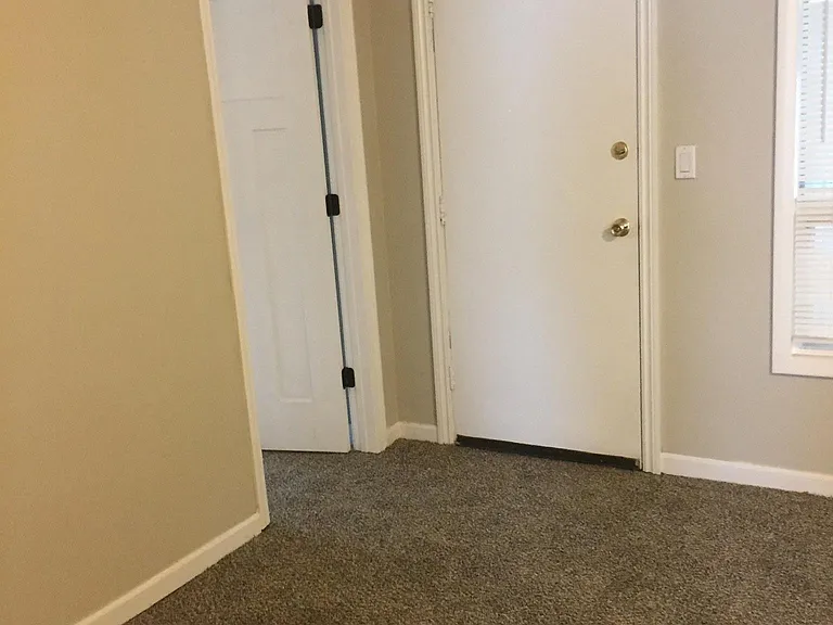 21670 Tulane Ave — Photo 23