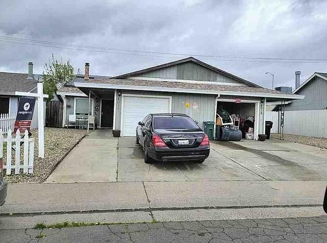 1st image of 4017-4019 Renick Way