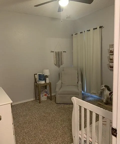 990 Camden Dr — Photo 19