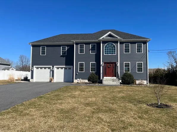 78 Elm St, Somerset, MA 02726