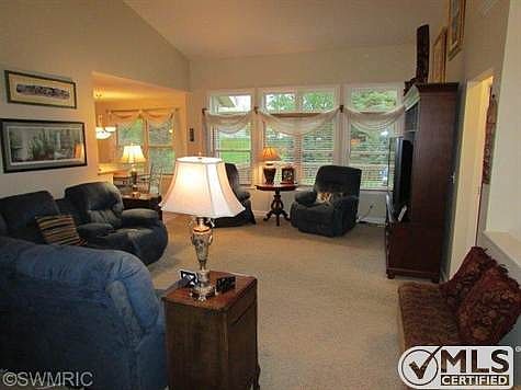 5th image of 2257 Valarie Dr
