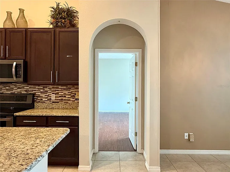10237 Facet Ct — Photo 22