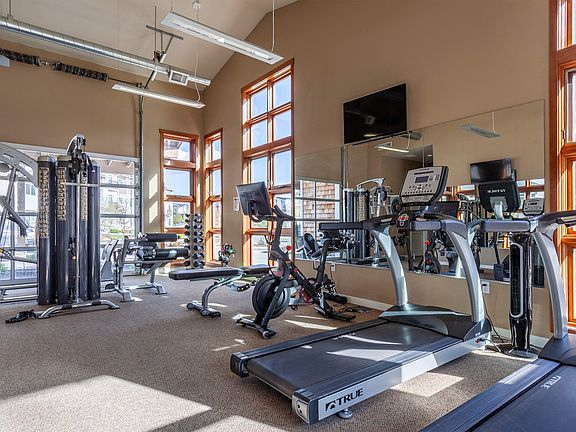 24-Hour Fitness Studio