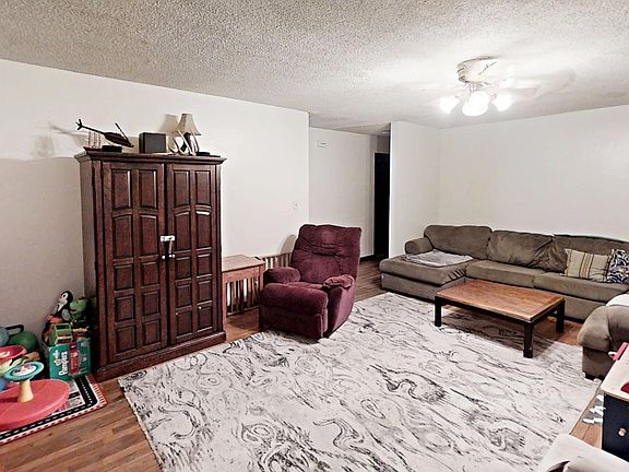 5th image of 424 Canterbury Dr