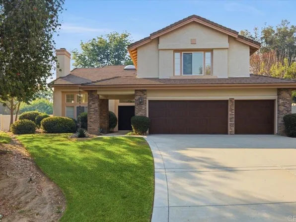 1068 Barsky Ln, Fallbrook, CA 92028