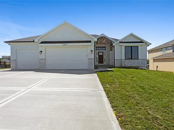 11429 Rye Dr, Kearney, MO 64060