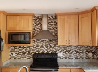 2410 Ridgehampton Ct, Reston, VA 20191