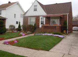 5715 Laverne Ave, Parma, OH 44129