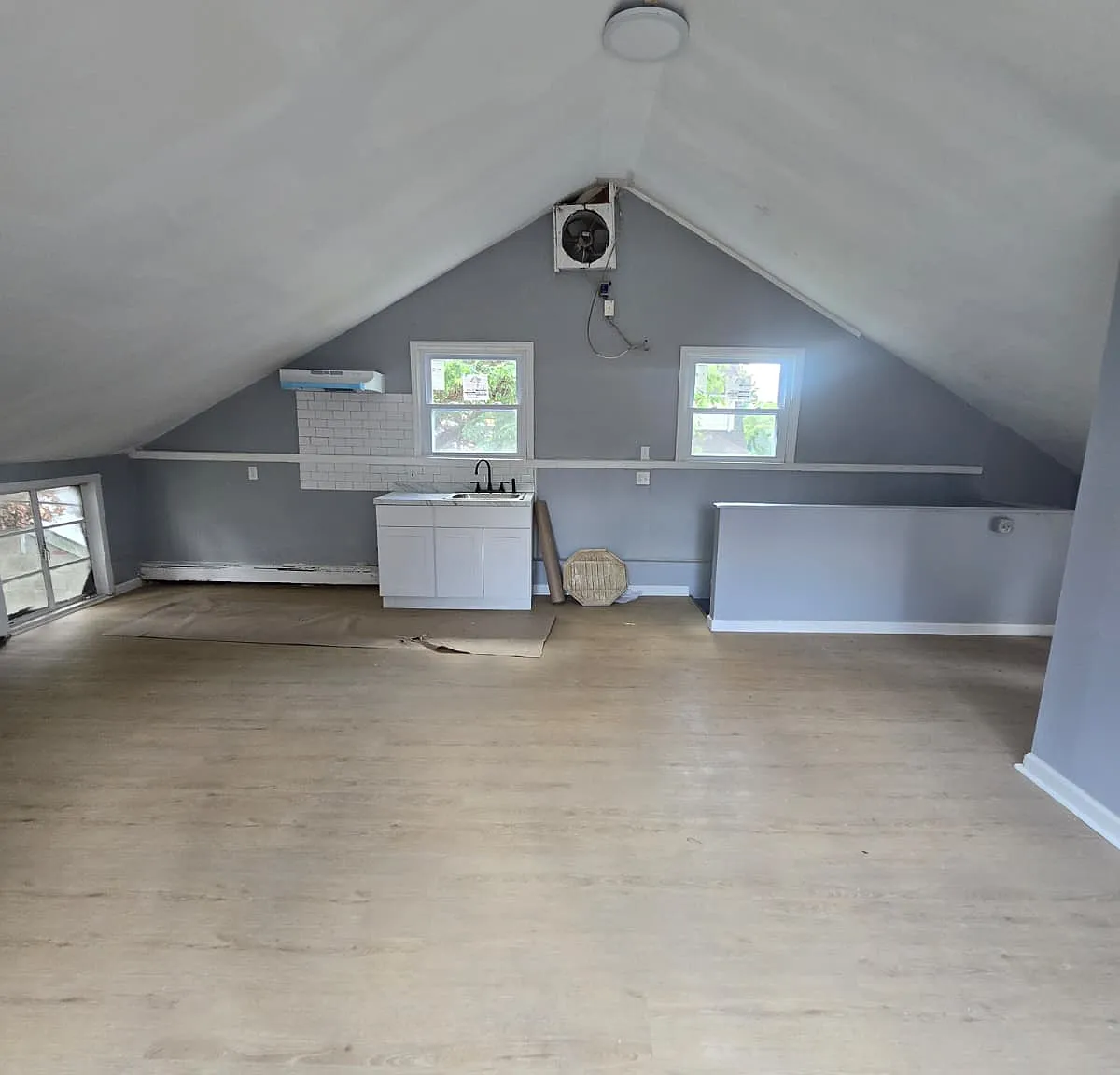 Studio, $1,550 — Photo 3