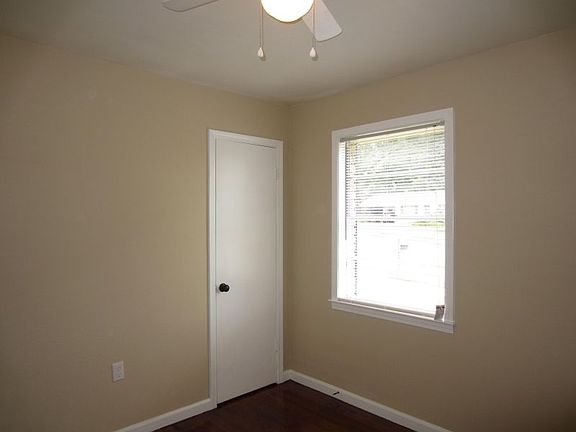 4th image of 2401 Saint Elmo Ave