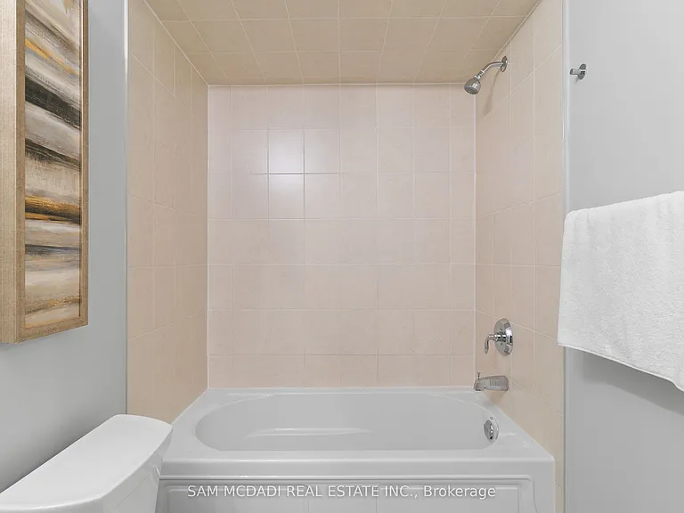 573 Settlers Rd W — Photo 19