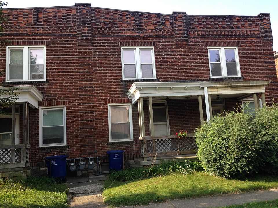 1st image of 241-247 E 9th Ave