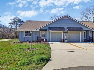 182 River Run Dr, Crossville, TN 38555