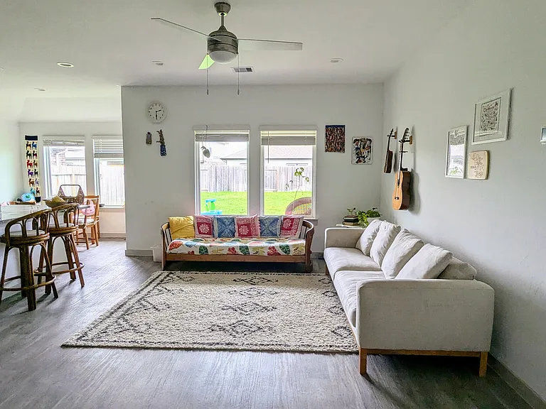 8211 Sugar Cane Ln — Photo 4