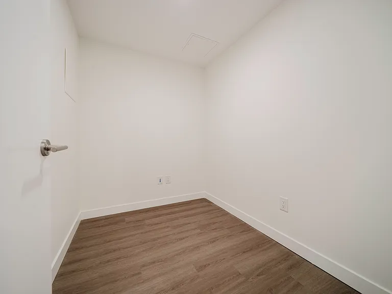 633 Gardena Dr — Photo 38