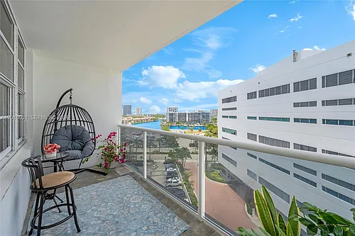 3725 S Ocean Dr Photo 1
