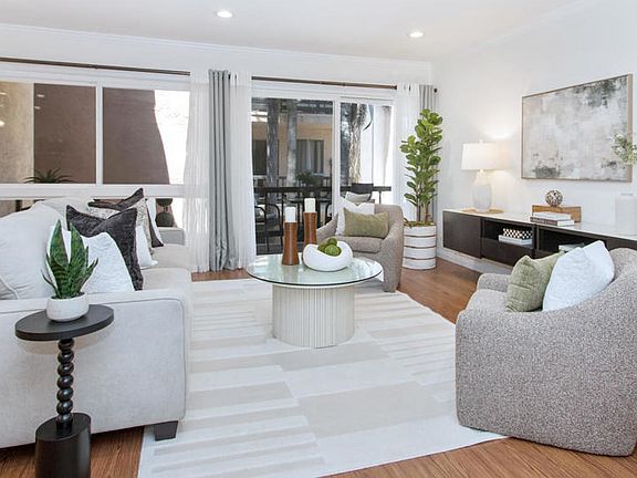 4th image of 1127 E Del Mar Blvd APT 323