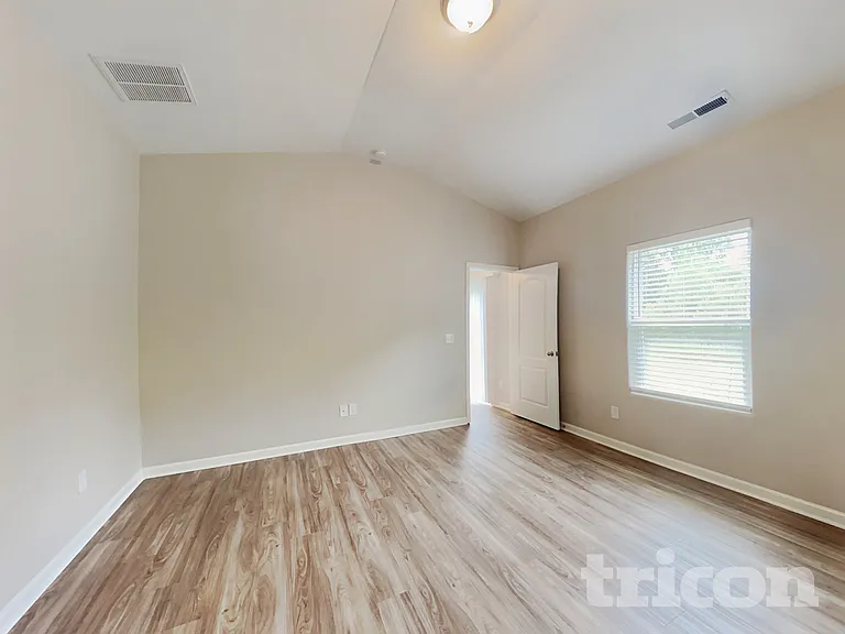 7138 Cuddington Dr — Photo 7