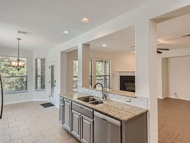 12609 Calistoga Way — Photo 13