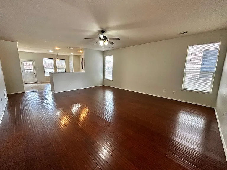 5837 Fantail Dr — Photo 3