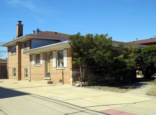 8642 S Tripp Ave, Chicago, IL 60652
