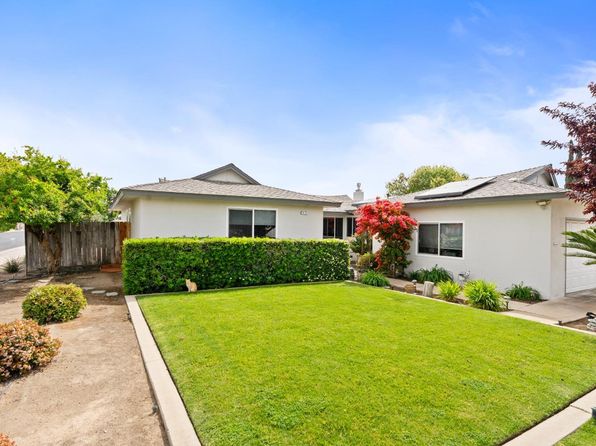 608 W Norwich Ave, Clovis, CA 93612