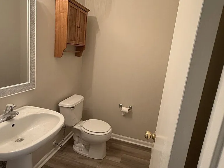 137 Camforth Dr — Photo 11