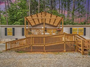 32 Bear Ct, Ball Ground, GA 30107