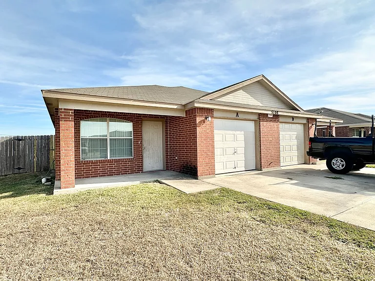 5108 Lauren Lea Dr — Photo 1