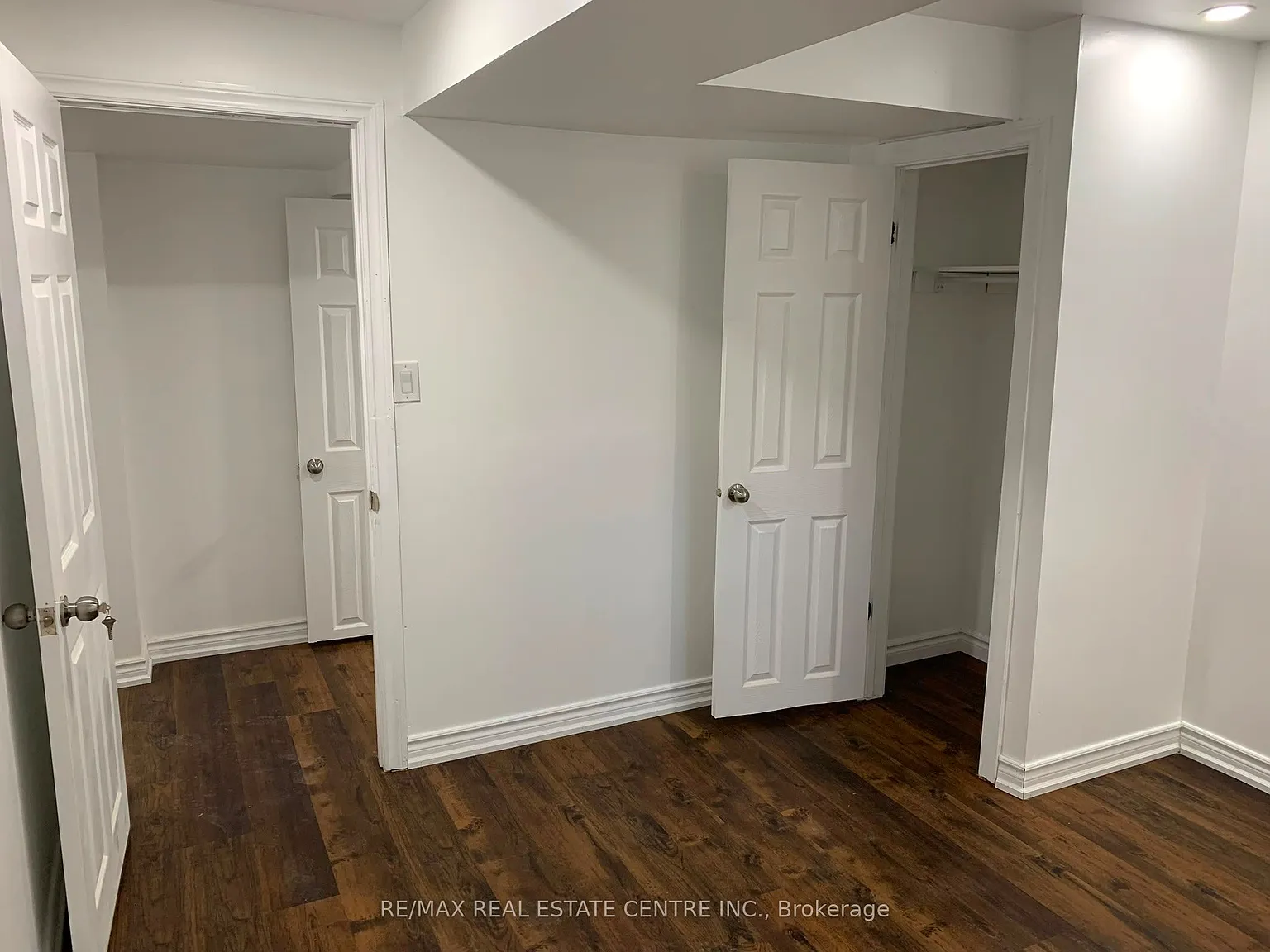 3 bed, $1,999 — Photo 2