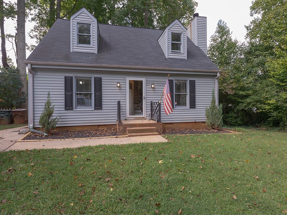 1st image of 102 Arcaro Dr