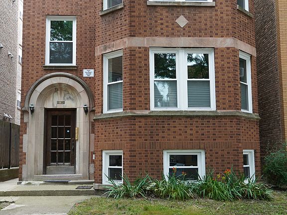 2nd image of 2051 W Arthur Ave